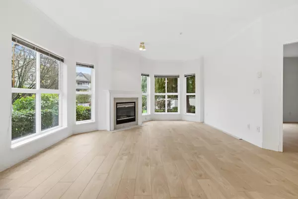 Surrey, BC V3W 1Z9,12088 66 AVE #112