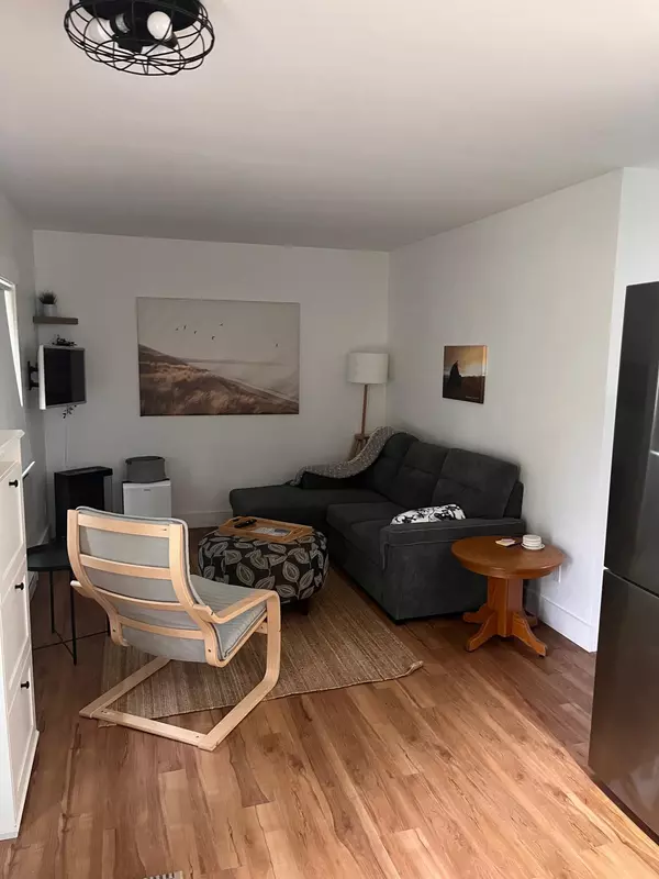 Sechelt, BC V0N 3A0,5683 Medusa ST