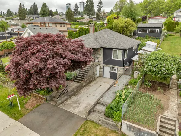 1305 Thomas AVE, Coquitlam, BC V3K 2L4