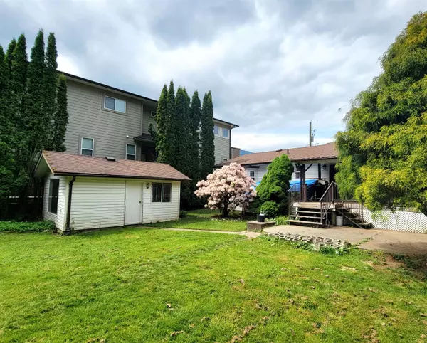 Harrison Hot Springs, BC V0M 1K0,420 Bear AVE