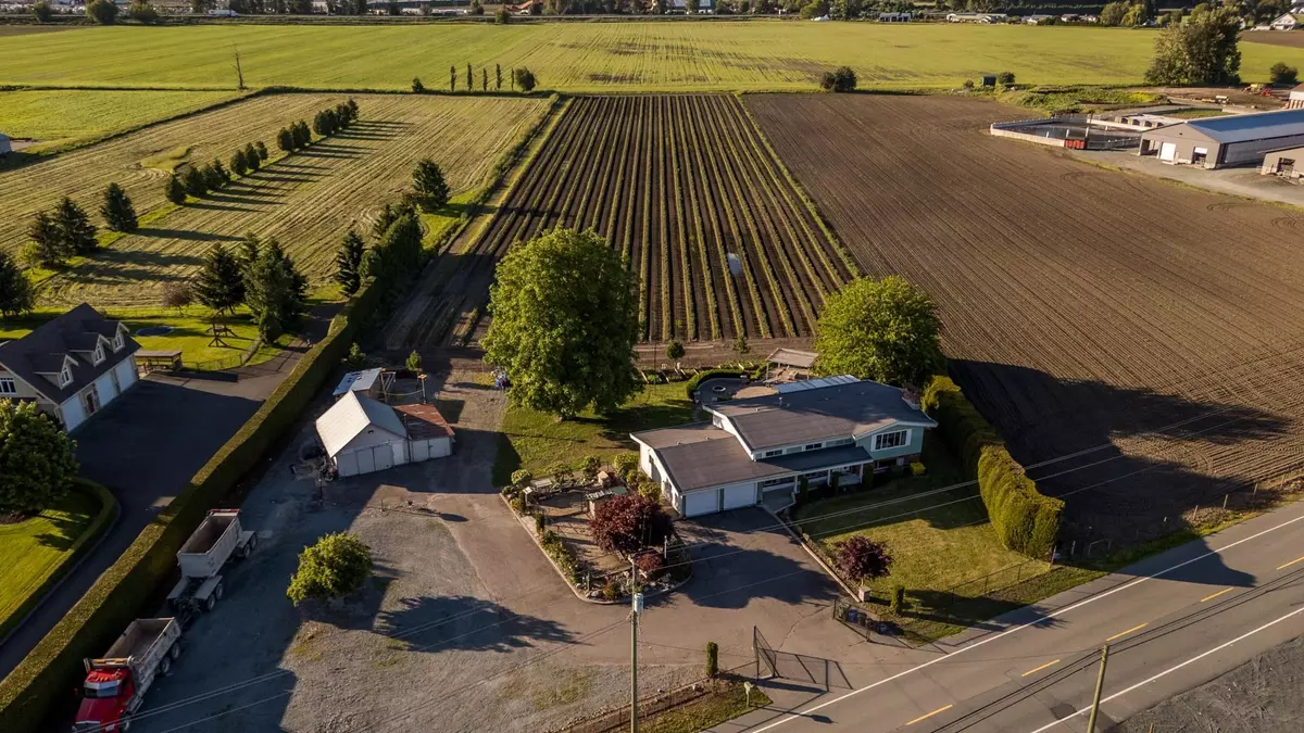 Sardis - Greendale, BC V2R 4J4,42505 Yale RD