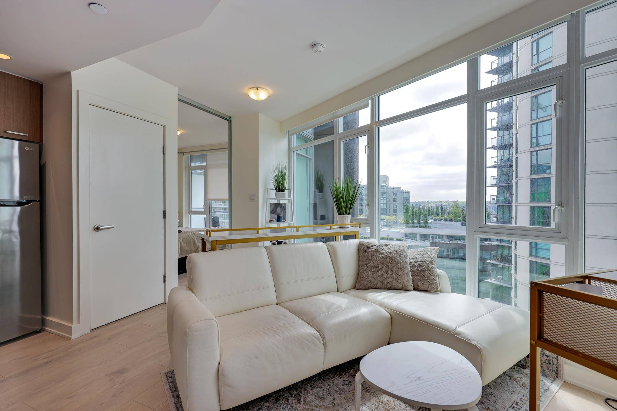 1372 Seymour ST #1207 Vancouver, BC V6B 0L1