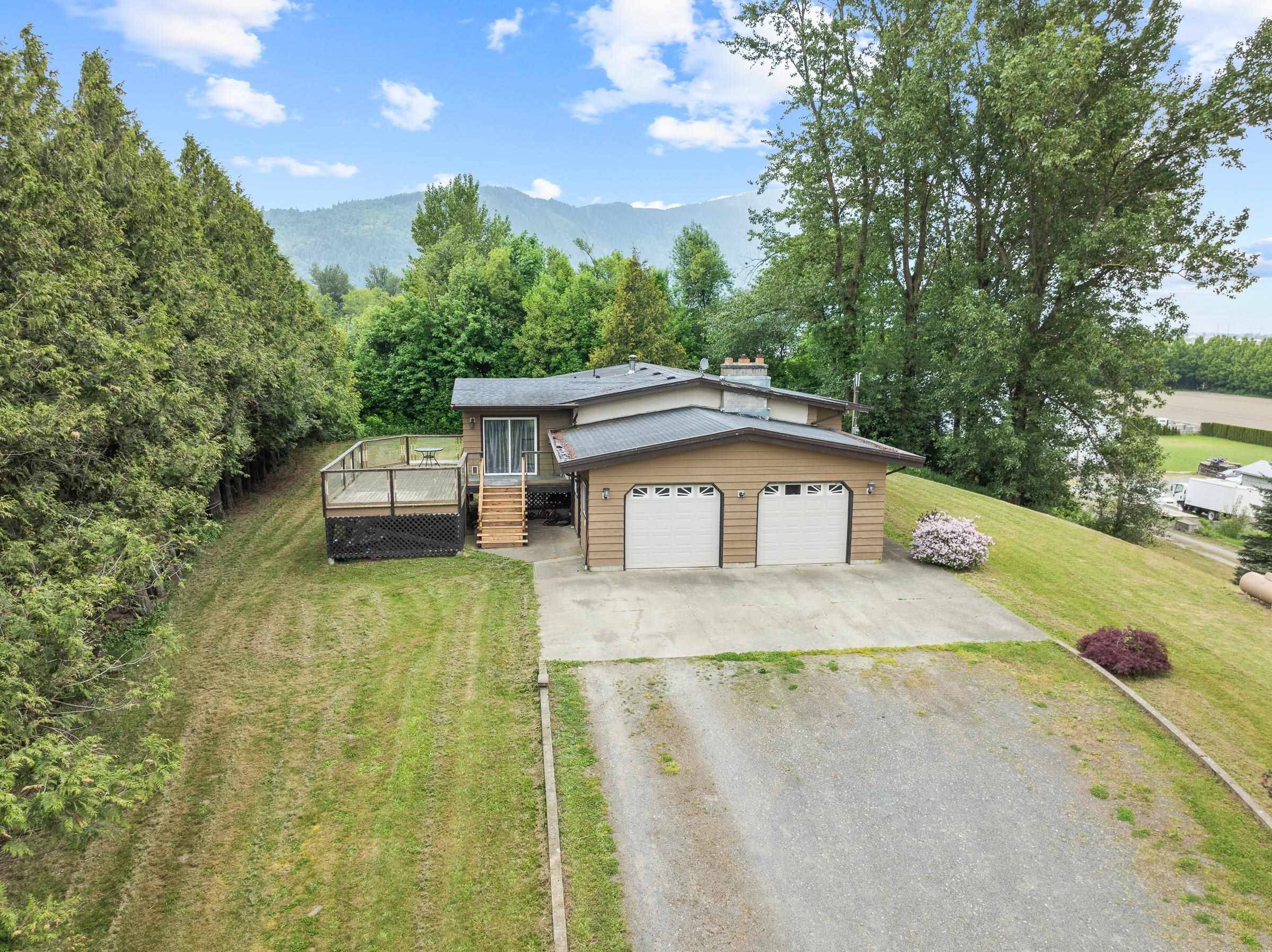Abbotsford, BC V3G 2G3,38604 No 5 RD