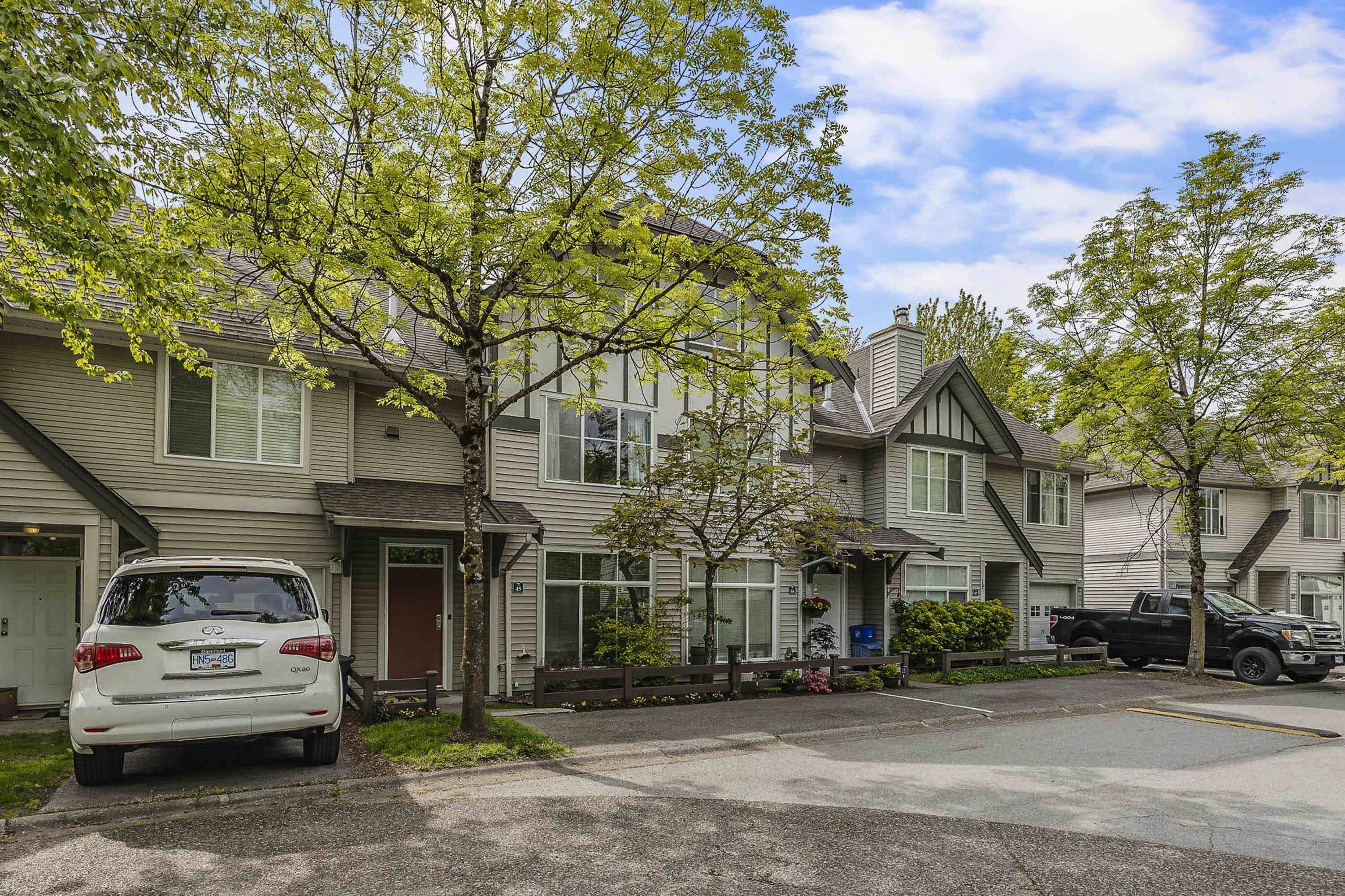 Surrey, BC V3S 8X9,6465 184a ST #45