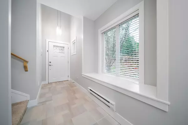 Coquitlam, BC V3E 0L4,1405 Dayton ST #402