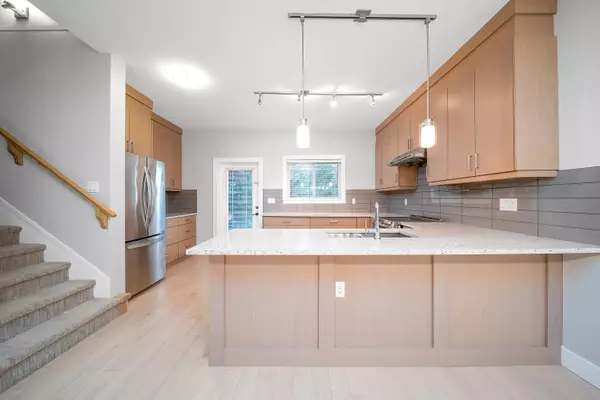 Coquitlam, BC V3E 0L4,1405 Dayton ST #402