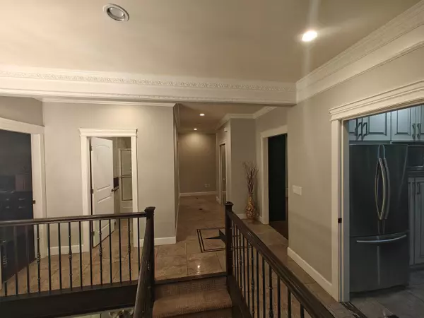 Surrey, BC V3T 2G5,12854 107a AVE