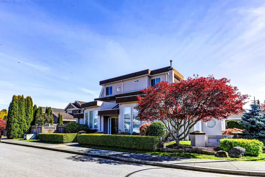 6200 Garrison CT, Richmond, BC V7C 5S2