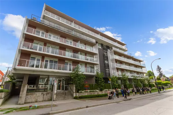 528 W King Edward AVE #403, Vancouver, BC V5Z 2C3