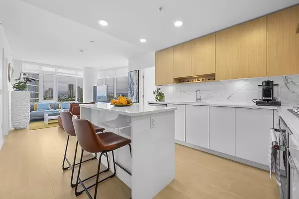 Burnaby, BC V3N 0J7,7769 Park CRES #1506