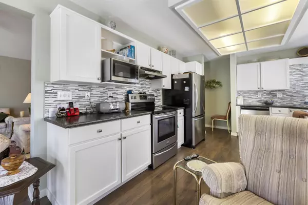 7156 121 ST #241 Surrey, BC V3W 0J6