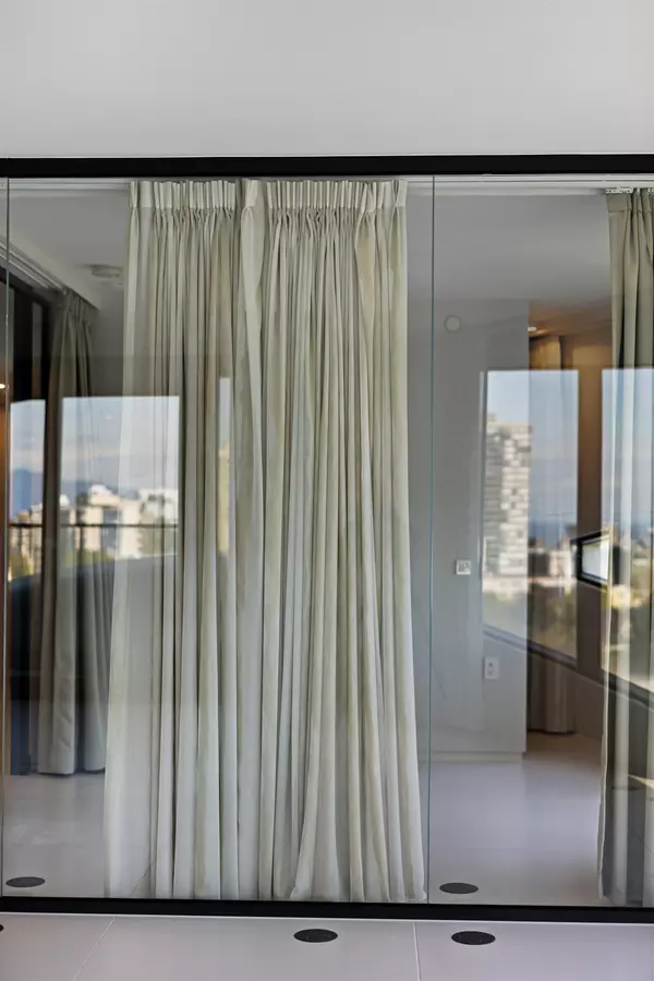 1033 Nelson ST #1204 Vancouver, BC V6E 0E5