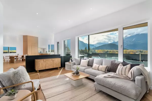 1780 Pinewood DR Pemberton, BC V0N 2L3