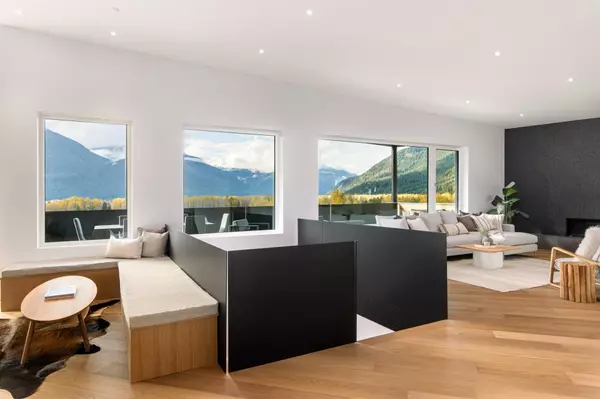 1780 Pinewood DR Pemberton, BC V0N 2L3