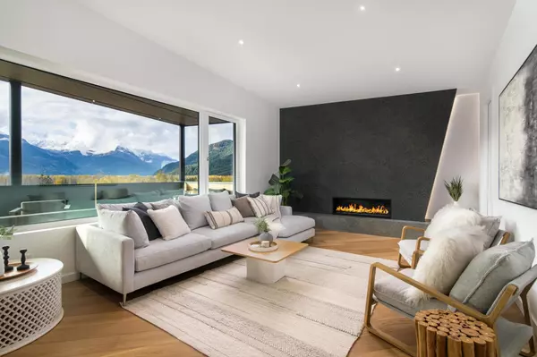 1780 Pinewood DR Pemberton, BC V0N 2L3