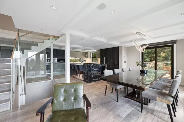 445 Mountain DR Lions Bay, BC V0N 2E0