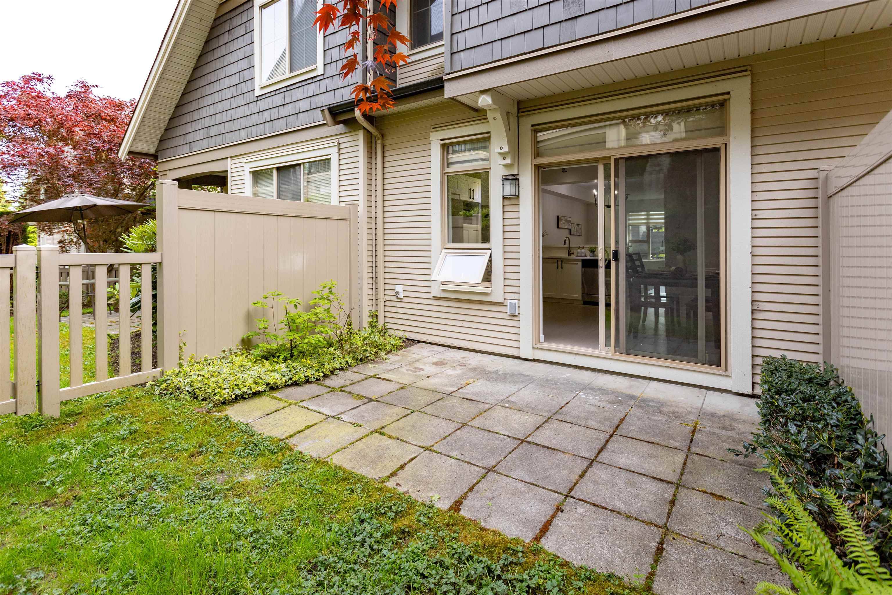 3065 Dayanee Springs BLVD #10 Coquitlam, BC V3E 0A5