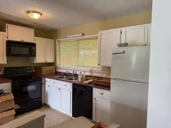 Chilliwack, BC V2R 1C9,6486 Vedder RD