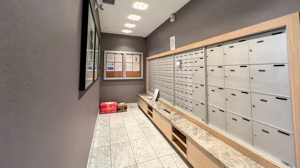 Richmond, BC V6X 0V4,9233 Odlin RD #115