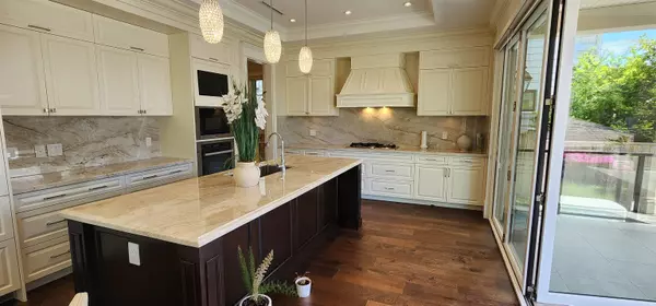 West Vancouver, BC V7T 2C4,1260 Kings AVE