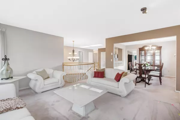 Burnaby, BC V5G 1N4,5655 Laurel ST