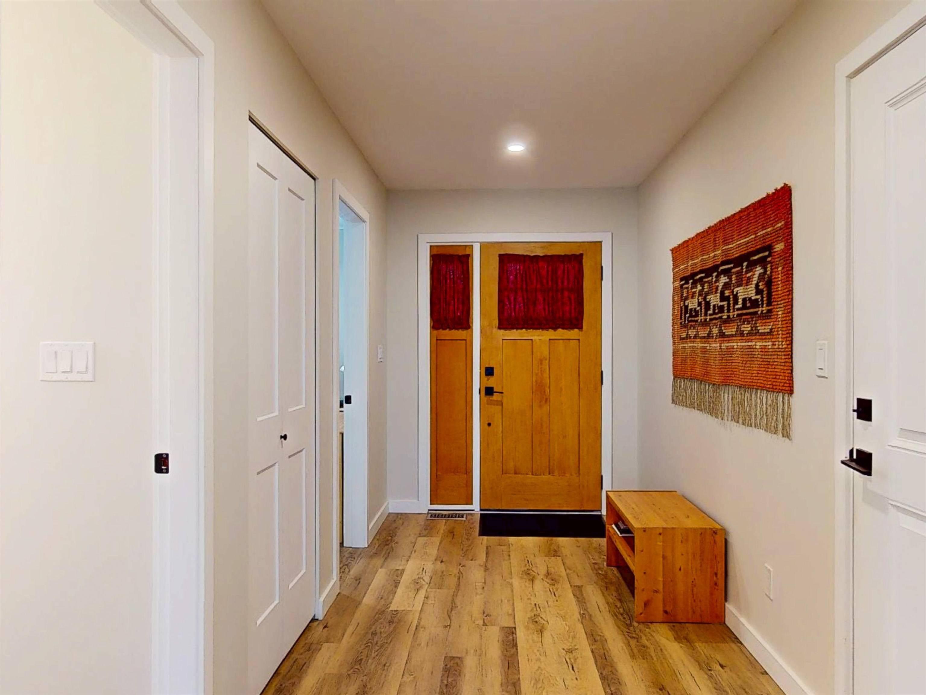 Halfmoon Bay, BC V7Z 1A3,7808 Eagle DR