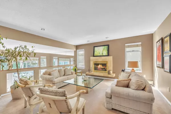 531 Tempe CRES, North Vancouver, BC V7N 1E7