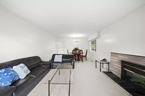 Vancouver, BC V5S 1C6,3226 E 47 AVE