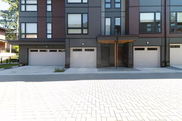Port Moody, BC V3H 0N2,50 Seaview DR #24