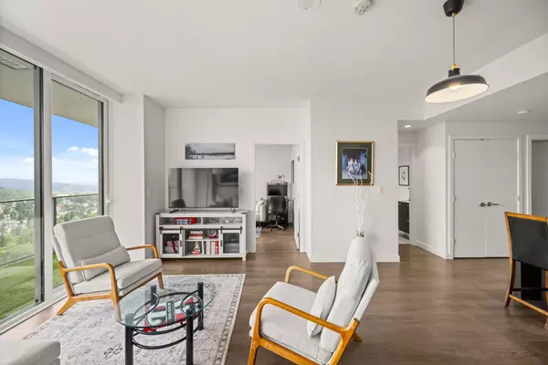 Coquitlam, BC V3J 0K7,567 Clarke RD #4102