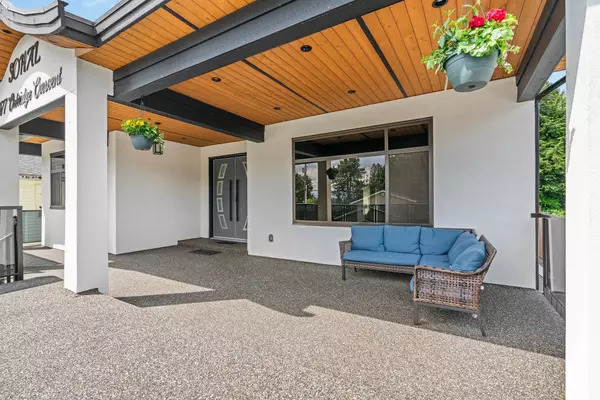 Abbotsford, BC V2T 6A9,2077 Oakridge CRES