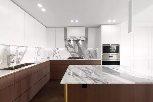 Vancouver, BC V6R 0G4,3668 W 10th AVE #101