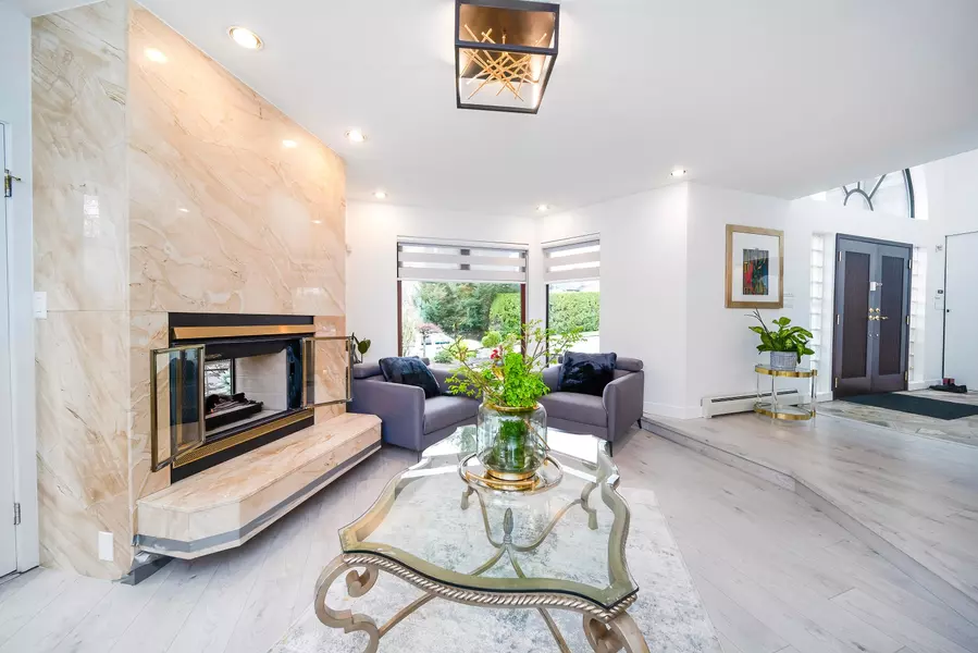 1280 Marsden CT, Burnaby, BC V5A 3N3