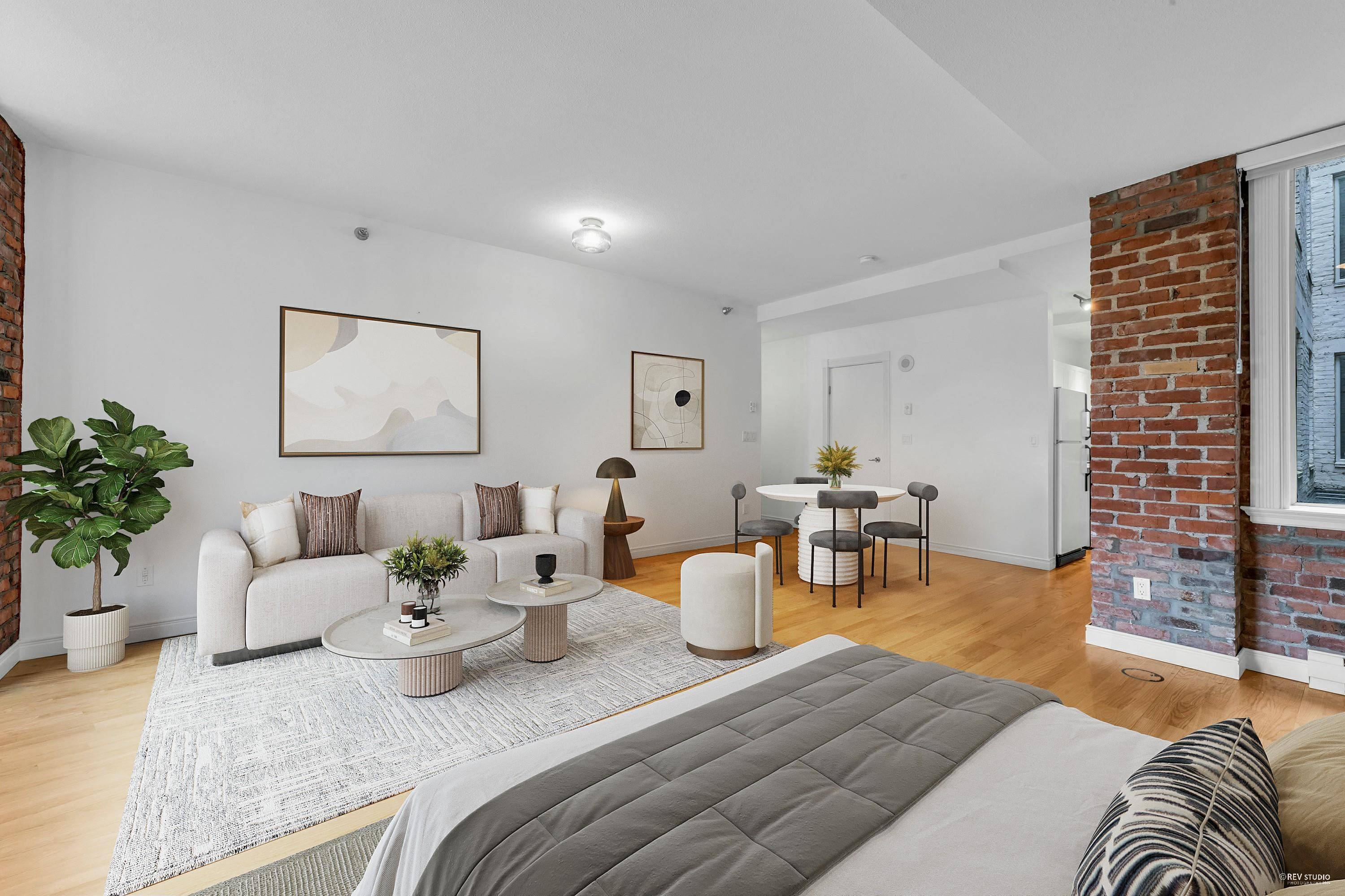 233 Abbott ST #301, Vancouver, BC V6B 2K7