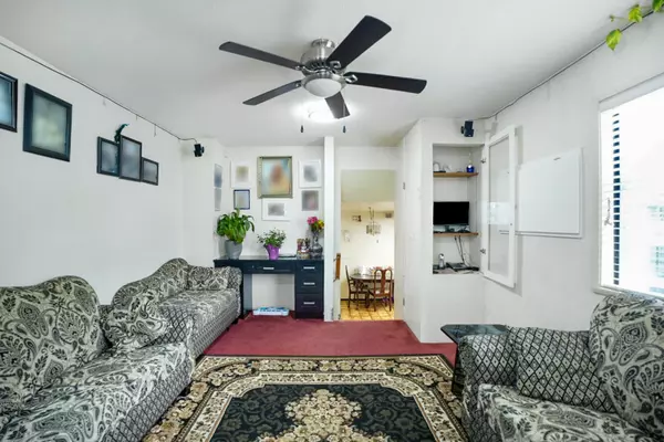 Surrey, BC V3V 5N2,9290 128 ST
