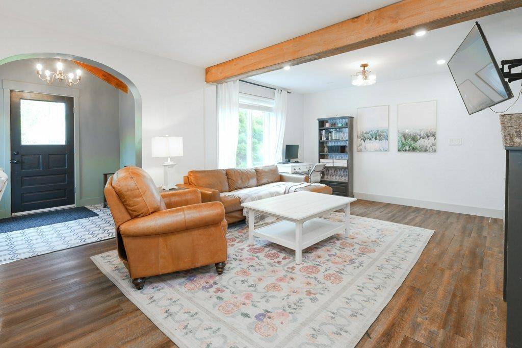 Maple Ridge, BC V2X 1Z8,20831 River RD