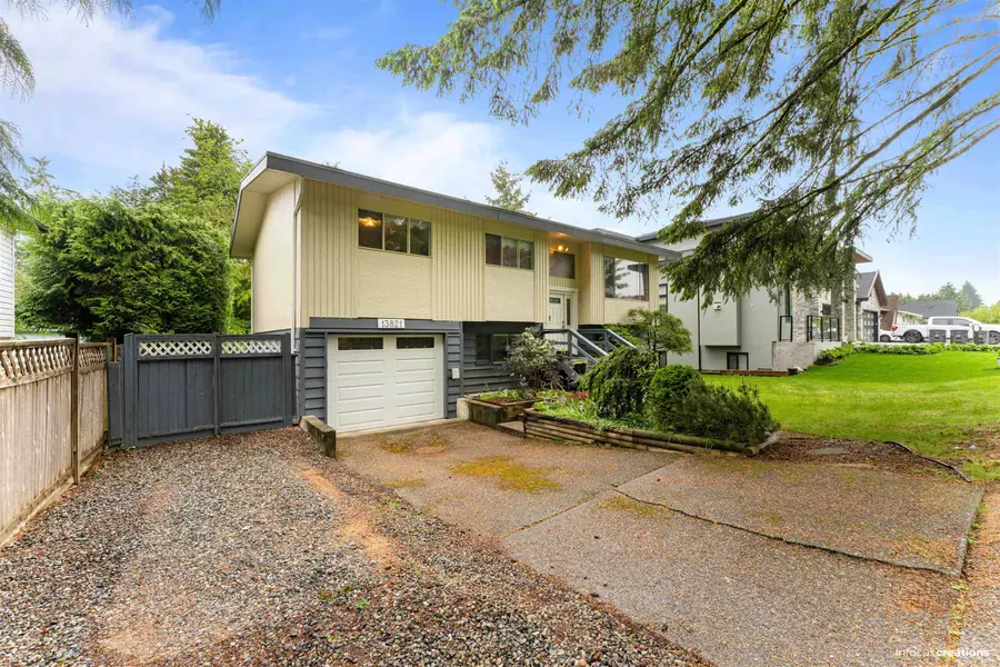 13821 77a AVE, Surrey, BC V3W 5Z3