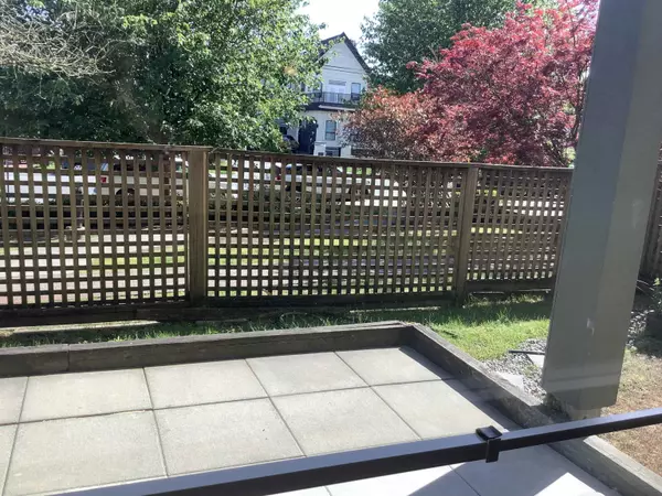 Surrey, BC V3V 8C8,12083 92a AVE #212