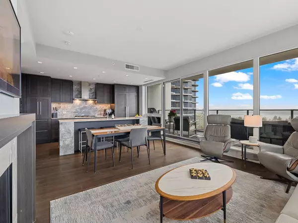 White Rock, BC V4B 0C2,1500 Martin ST #901