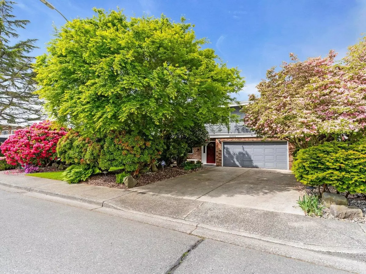 Richmond, BC V7A 3C5,10360 Anahim DR