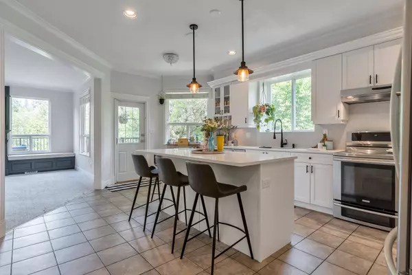 Langley, BC V1M 4E2,9434 216a ST