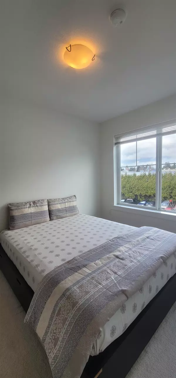 Surrey, BC V3X 0K4,12073 62 AVE #21