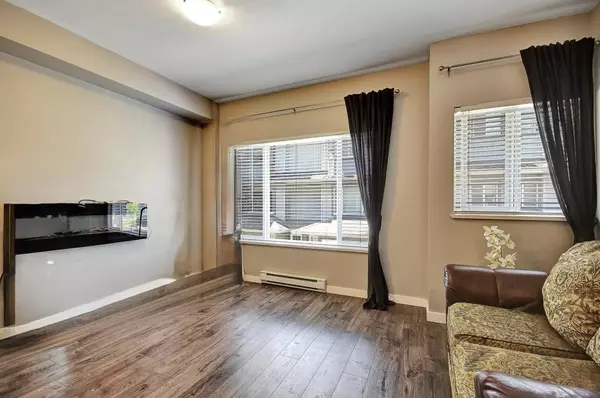 18701 66 AVE #49 Surrey, BC V3S 4P3