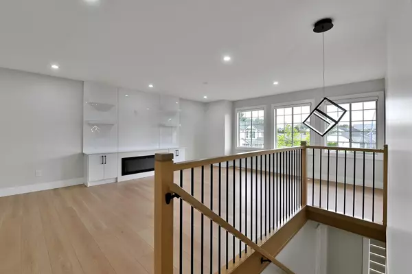 Abbotsford, BC V2T 5L3,2698 Dehavilland CT