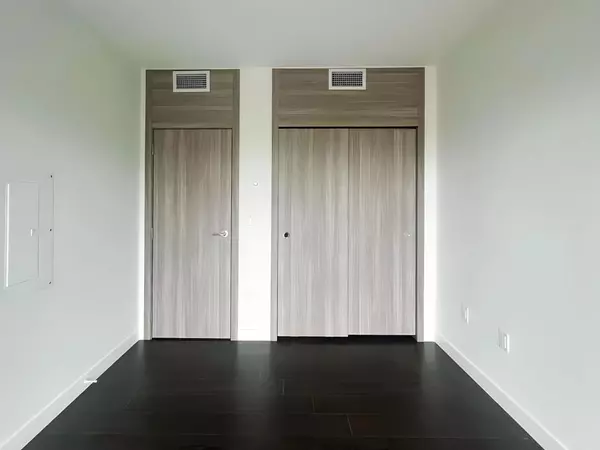 Burnaby, BC V5C 0N2,4890 Lougheed HWY #1107