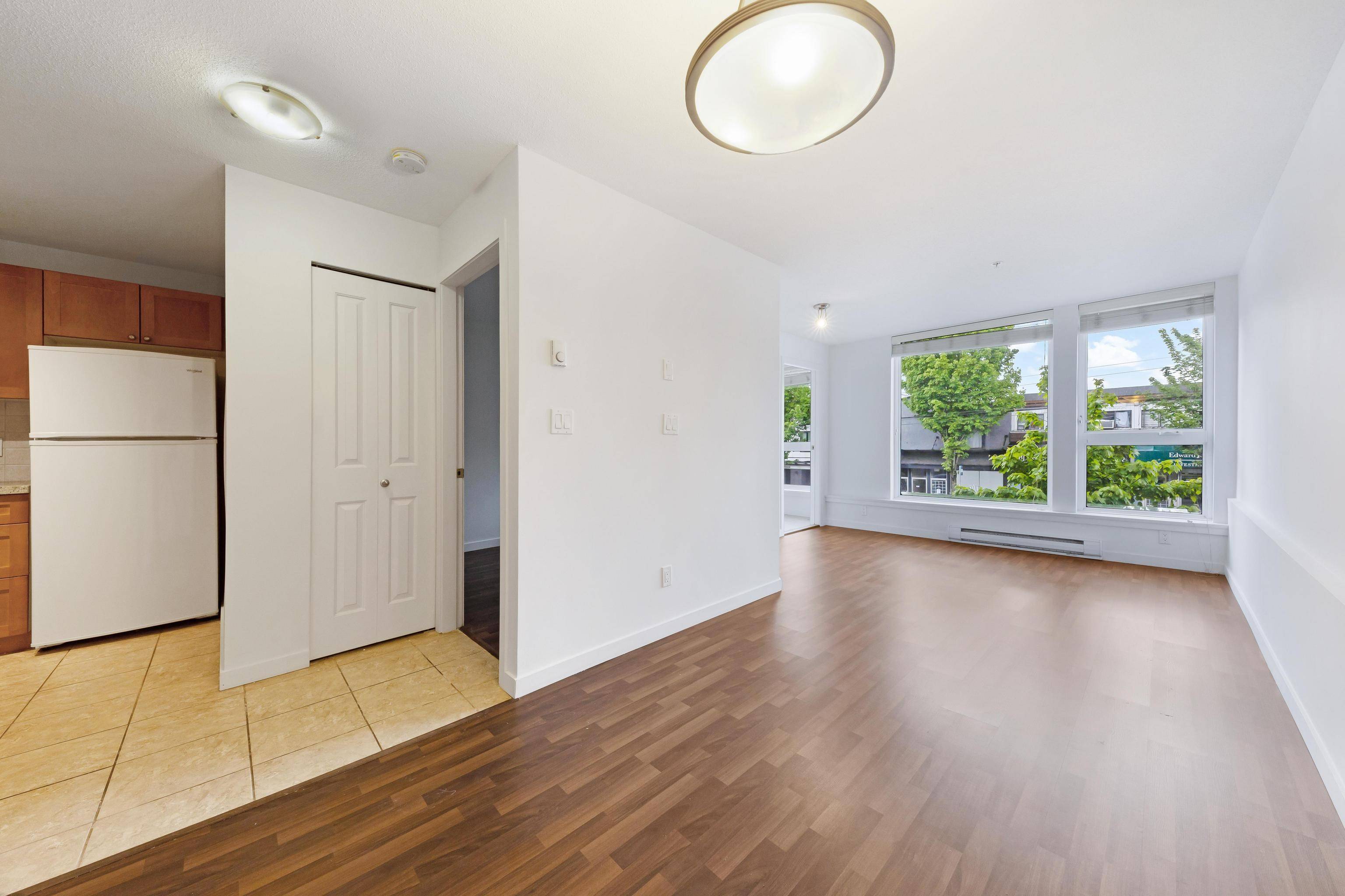 Vancouver, BC V5K 0A4,2636 E Hastings ST #207