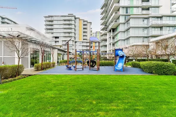 Richmond, BC V6X 0N5,8633 Capstan WAY #306
