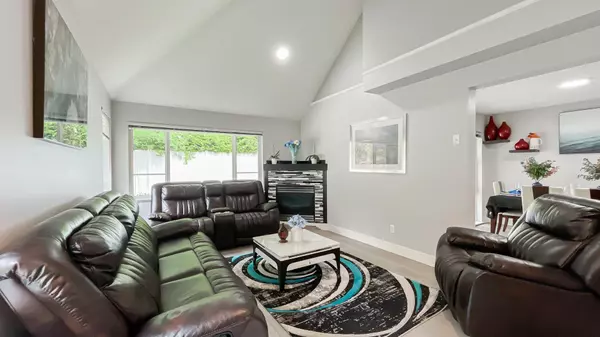 Surrey, BC V3X 3N8,13918 58 AVE #40