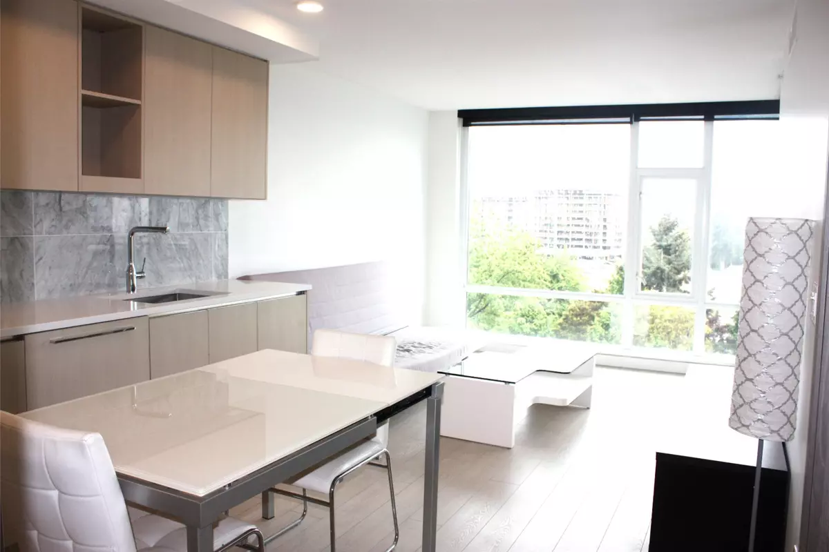 Richmond, BC V6X 0S3,8800 Hazelbridge WAY #920