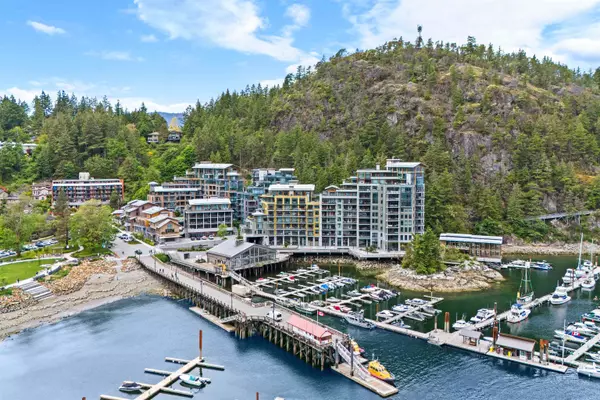 6699 Nelson AVE #402, West Vancouver, BC V7W 2B2